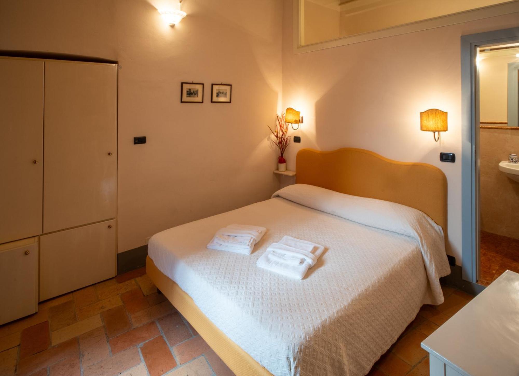 B&B Porta Perugina Bevagna ภายนอก รูปภาพ